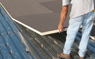 benefits of insulating The Throat flat roofing